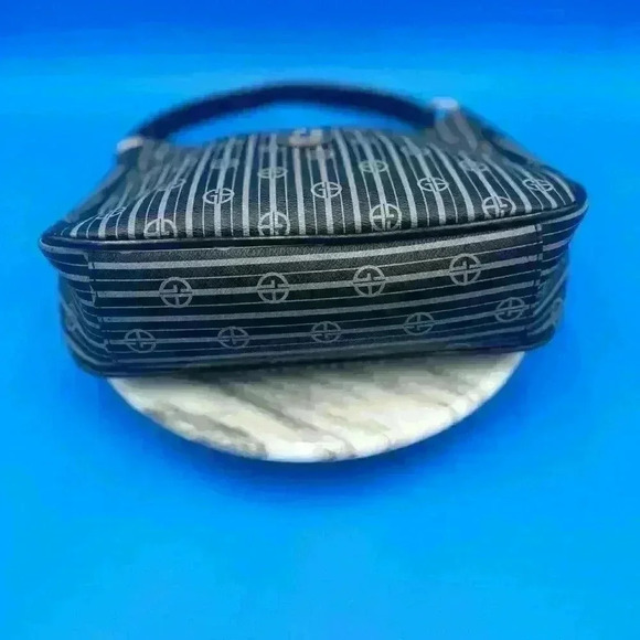 Giani Bernini Black and Gray Shoulder Bag. One Handle.  Very Clean Bag. EUC - Picture 12 of 16